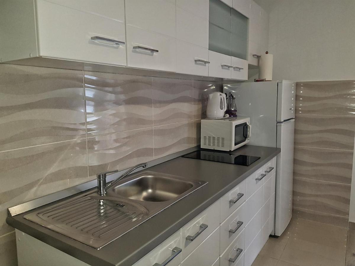 Ferienwohnung Apartman Nela Kaštel Sućurac Exterior foto