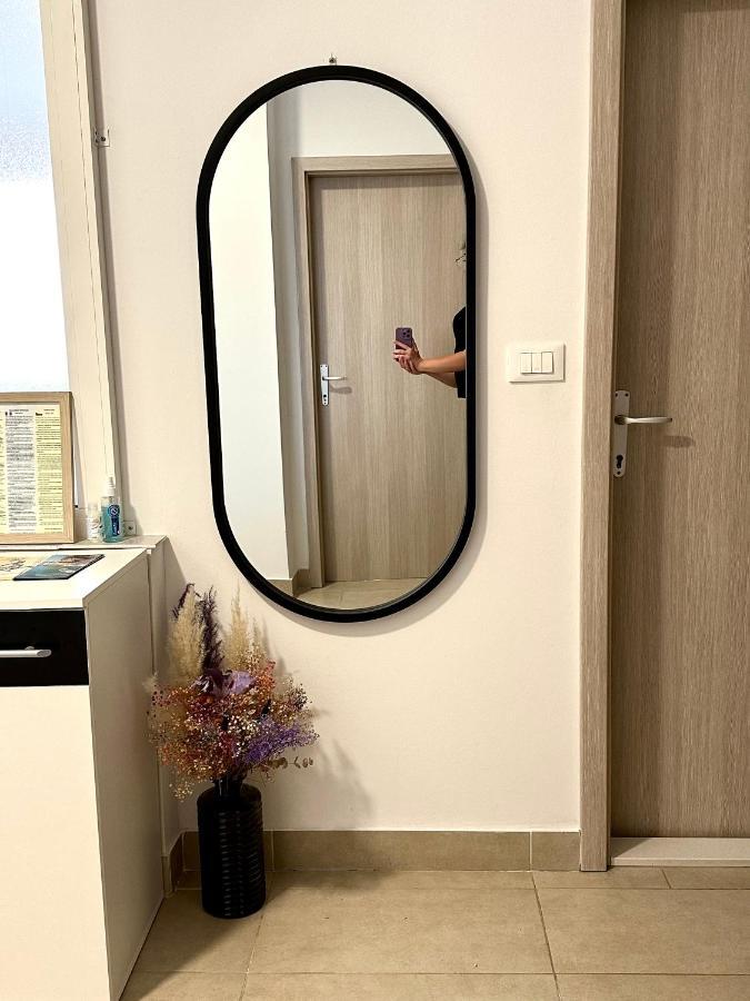 Ferienwohnung Apartman Nela Kaštel Sućurac Exterior foto