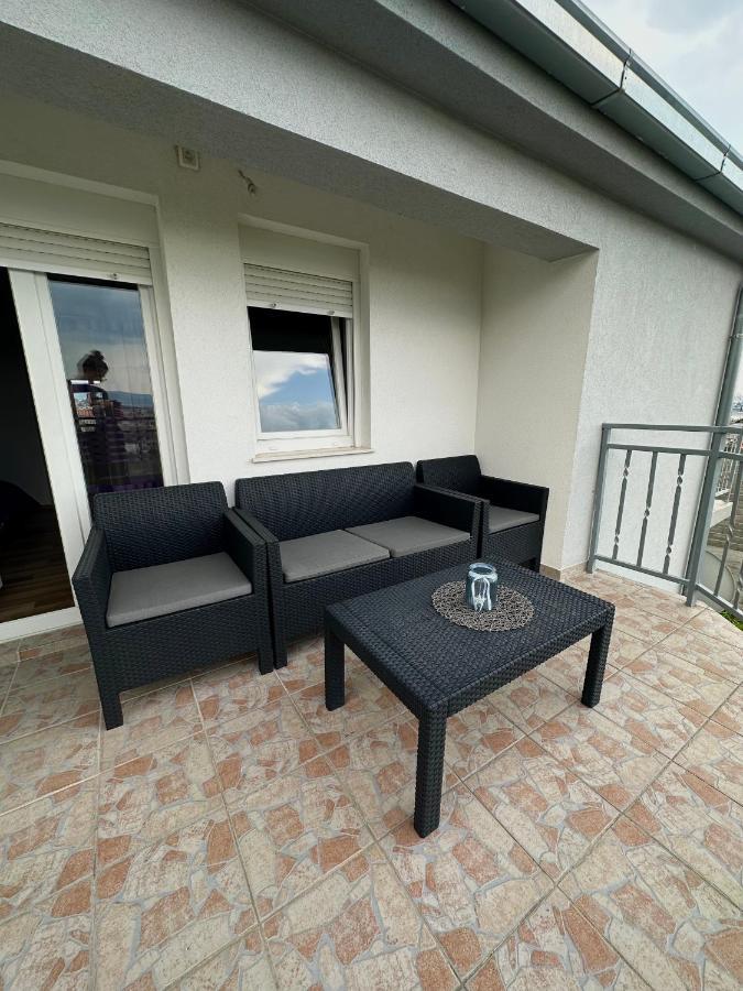 Ferienwohnung Apartman Nela Kaštel Sućurac Exterior foto