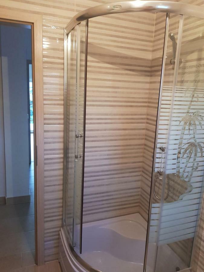 Ferienwohnung Apartman Nela Kaštel Sućurac Exterior foto